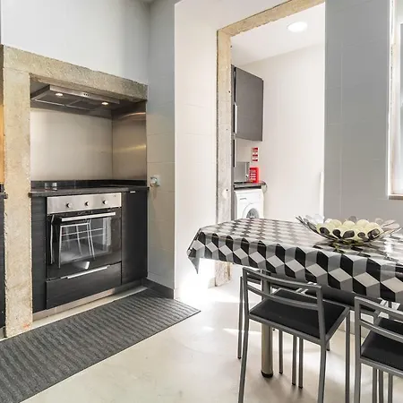 Pateo Renato Baptista In Apartment Lisbon